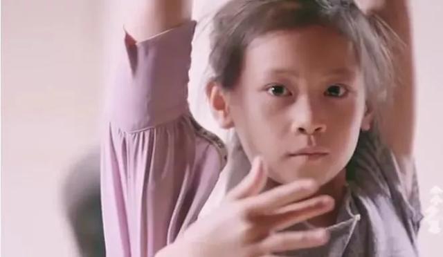 2亿网友，为云南9岁女孩刷屏：自信的孩子，都来自这4种家庭